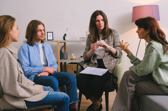 Using Peer Support in Sober Living to Improve Accountability